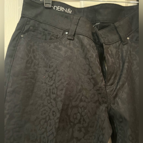 Ann Taylor Jeans Women Size 6 Tall Black Cheetah Modern Fit Slim Leg NWT - Picture 9 of 13